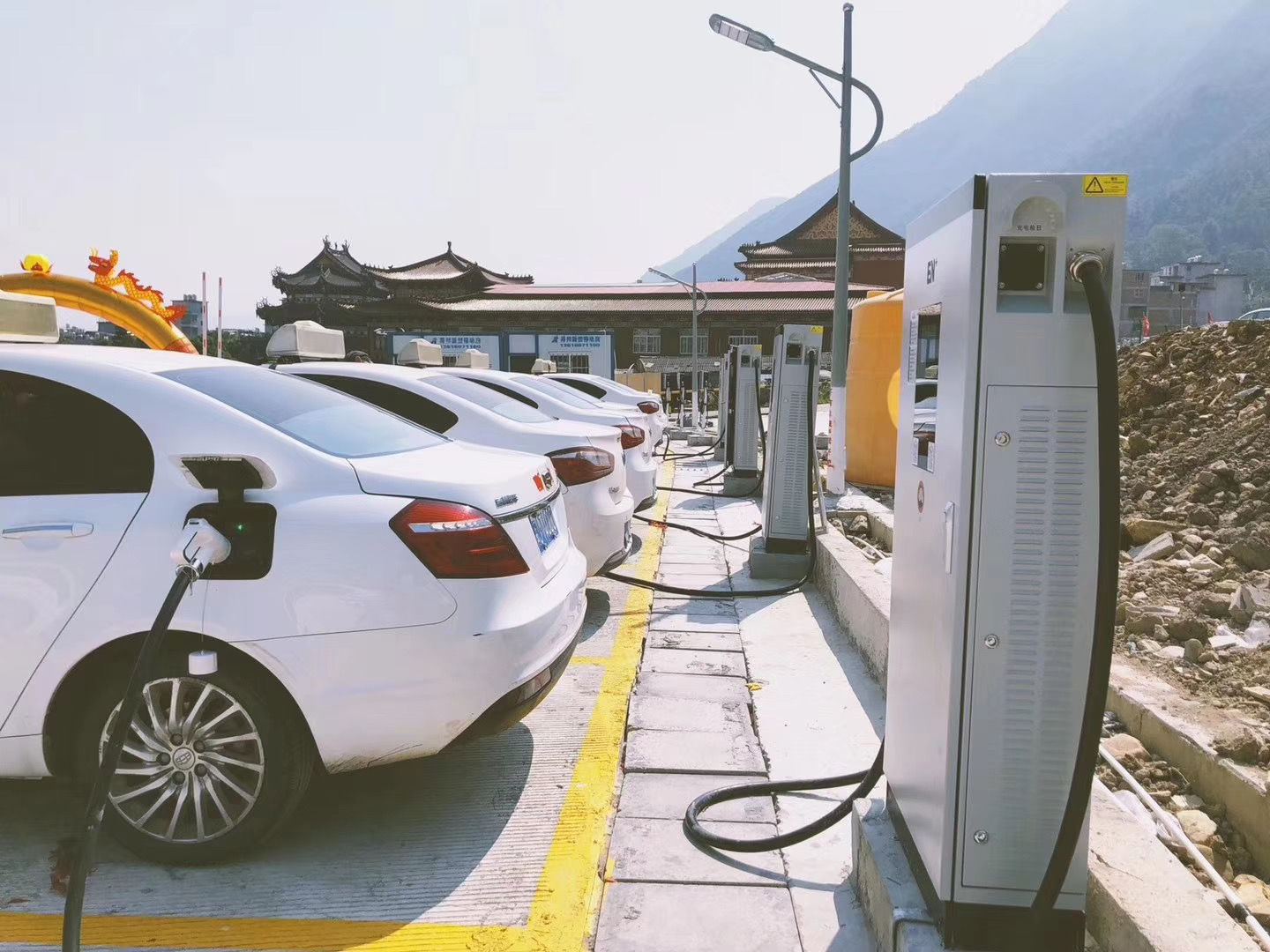 爆發增長，充電樁配套建設再迎挑戰